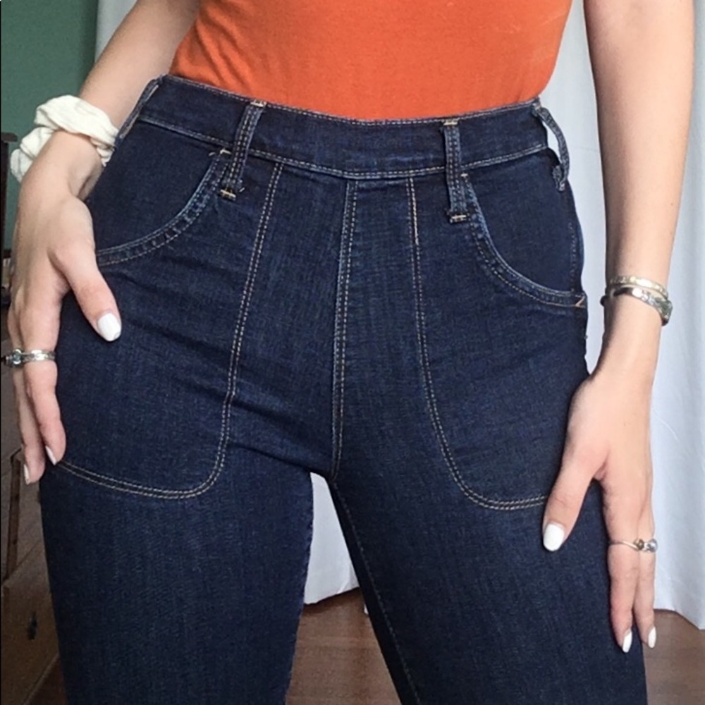 70s inspired gap flairs